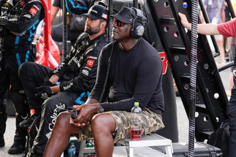 Race teams sue NASCAR: Ongoing lawsuit takes big turn before Dover race