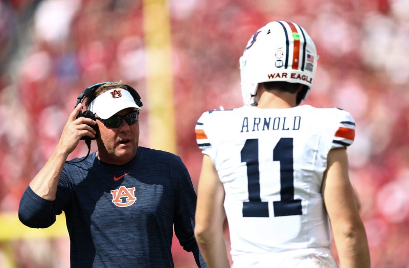 Auburn coach reacts to officiating in loss; SEC confirms missed call