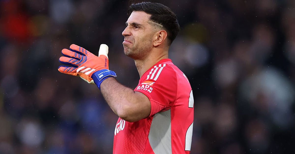 Chelsea agree Martinez deal, Spurs announce Marmoush loan, Liverpool close in on Barcola: Live transfer news updates