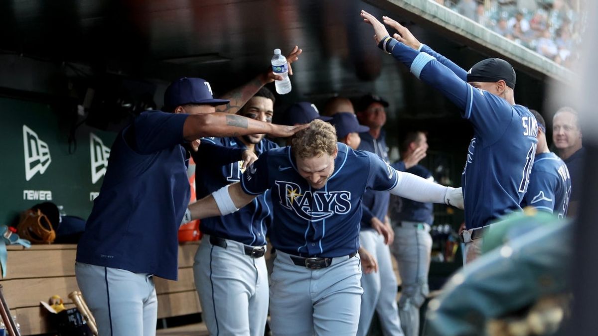 MLB roundup: Rays match team record with 6 homers in rout of A's