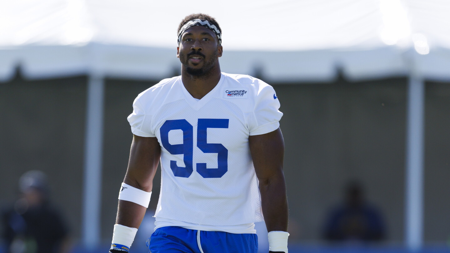 Report: Myles Garrett will need about six weeks to recover from knee surgery