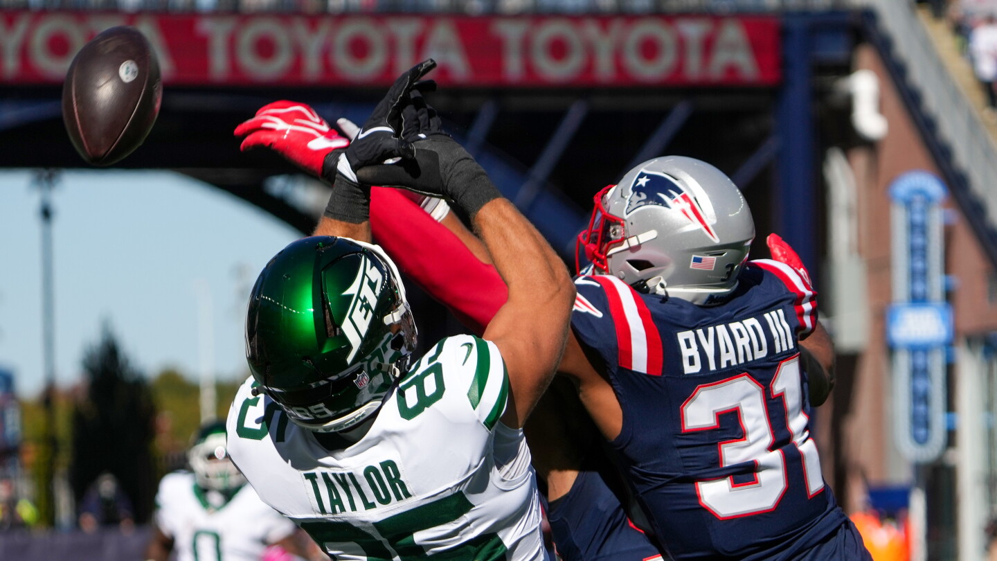 Kevin Byard sharing "as much as I can" with Patriots ahead of return to Chicago