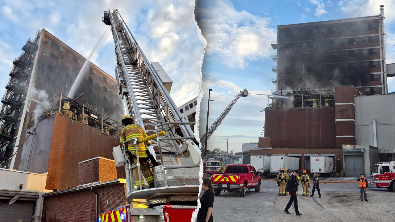 Quaker Oats plant explosion and fire sends smoke over Cedar Rapids